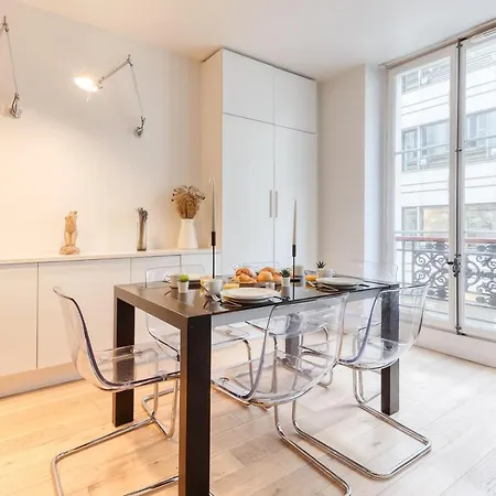 Gorgeous 2 Bdrs Flat In A Prime Location - Opera *